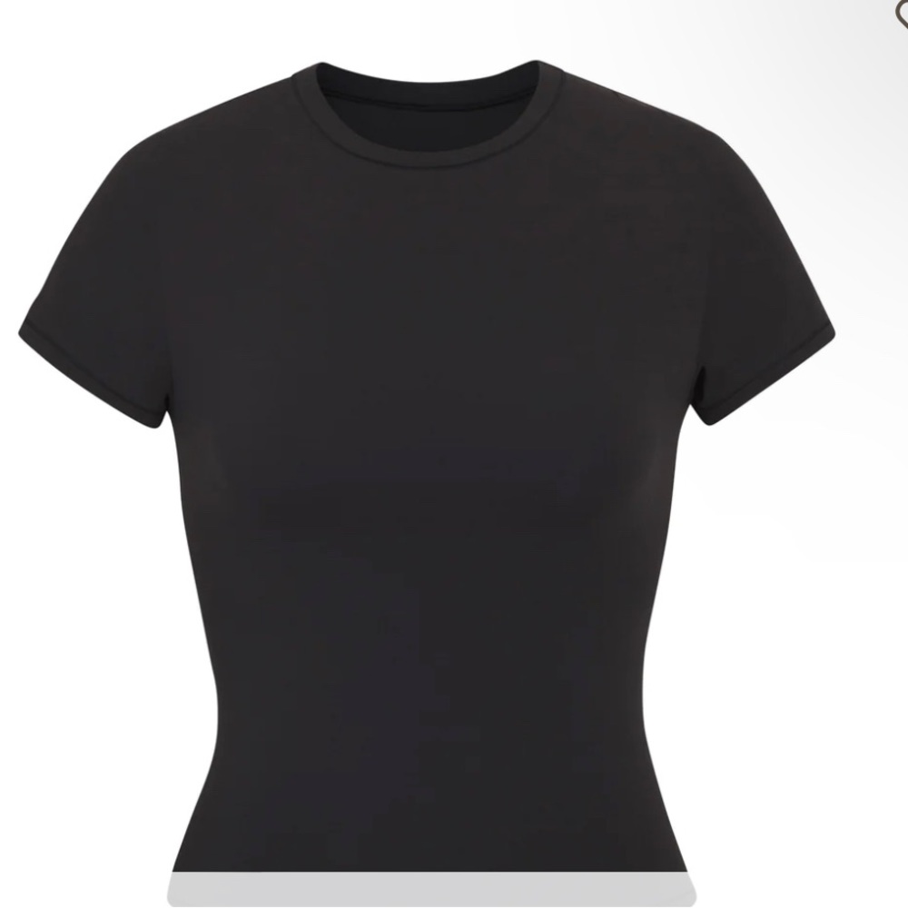 Skims Fits Everybody Tee - NWT